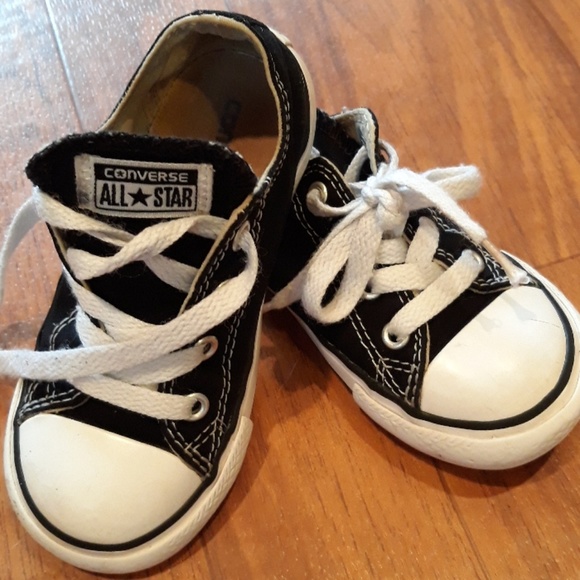 girls black converse shoes